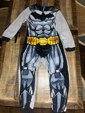 Kids Black & Gray Superhero Pajamas